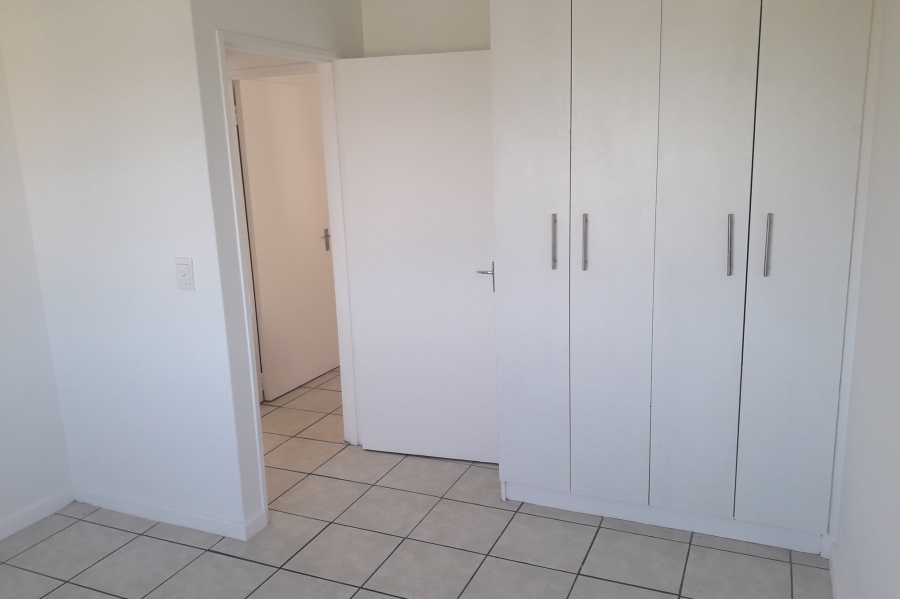 To Let 1 Bedroom Property for Rent in Thornton Western Cape